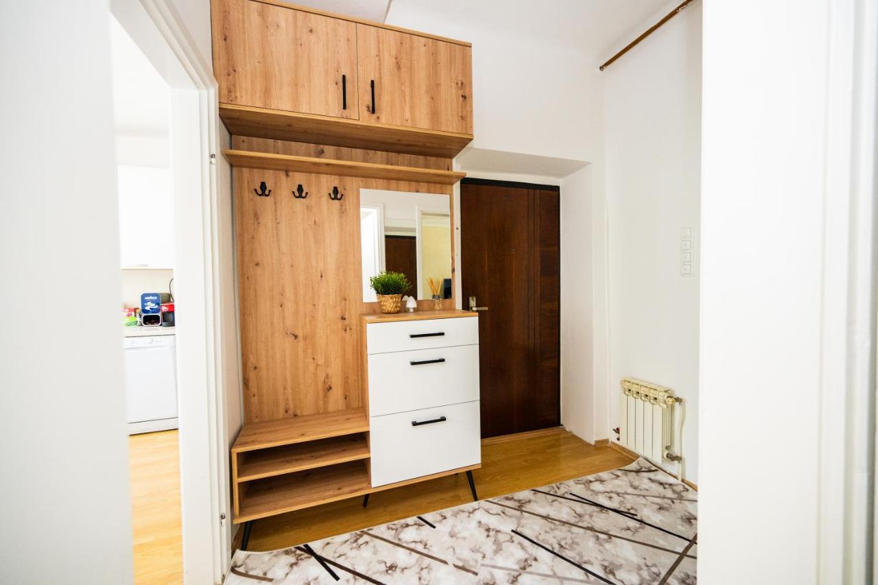 Cozy One-Bedroom Apartment Near City Center SJJ Eksteriør bilde