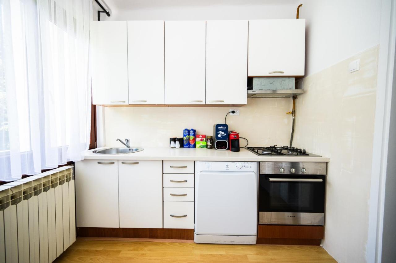 Cozy One-Bedroom Apartment Near City Center SJJ Eksteriør bilde